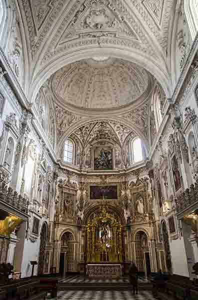 Granada 262 - La Cartuja - templo.jpg